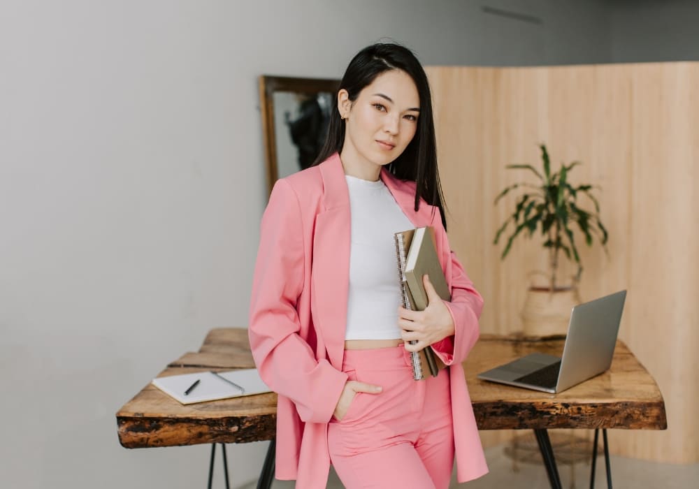 7 Tips for Advancing Your Career in a Permanent Job